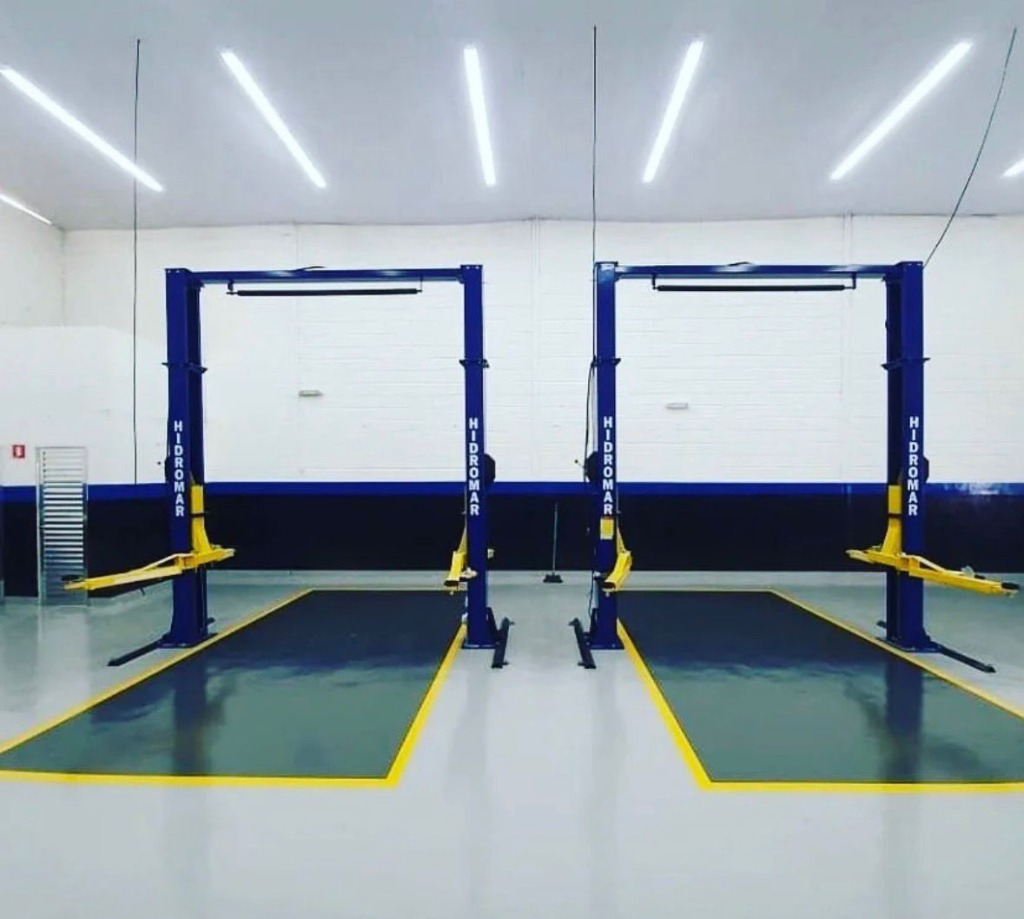 Oficina Honda - Elevadores Hidromar em Área Demarcada